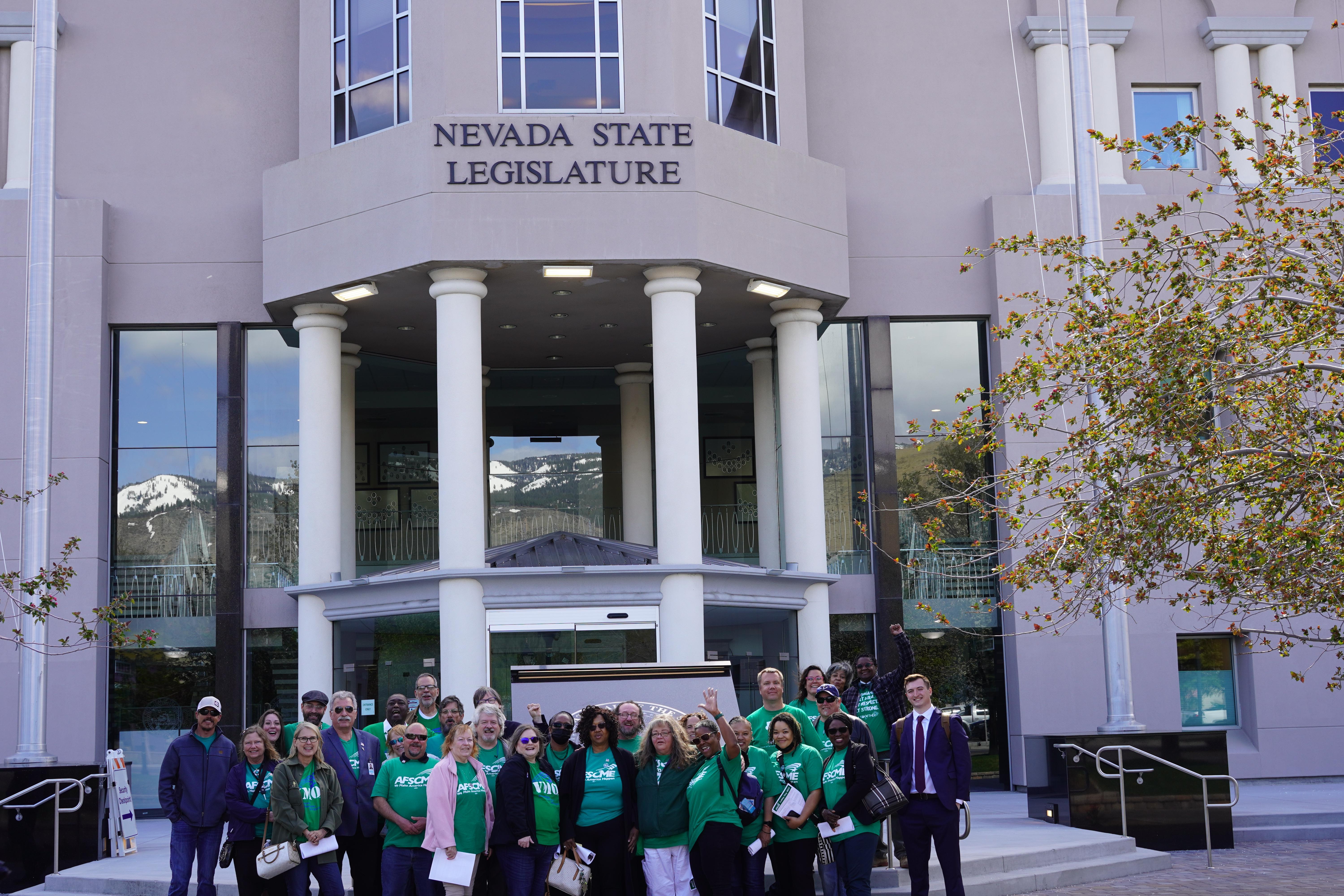 AFSCME Local 4041 members at the Nevada state legislative building